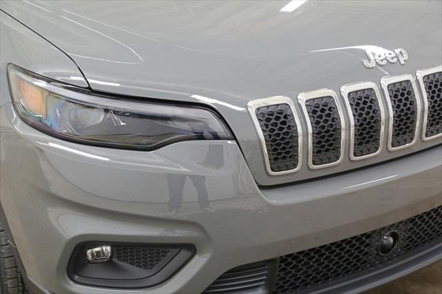 2022 Jeep Cherokee CHEROKEE LATITUDE LUX 4X4