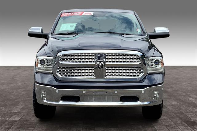 2017 RAM 1500 Laramie Crew Cab 4x4 57 Box