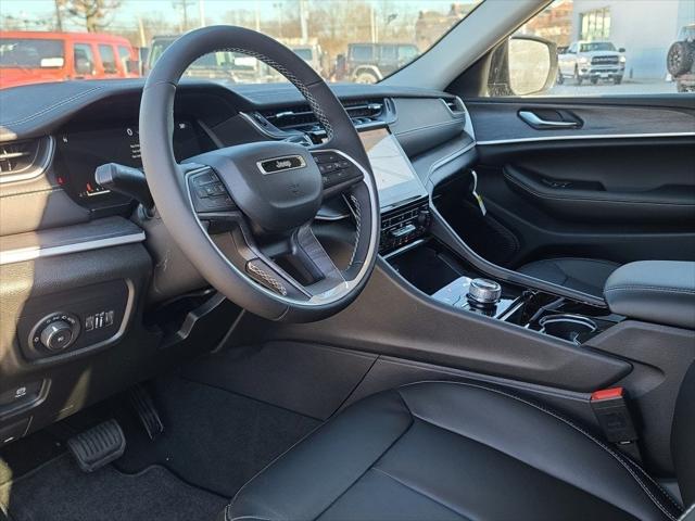 2023 Jeep Grand Cherokee GRAND CHEROKEE LIMITED 4X4