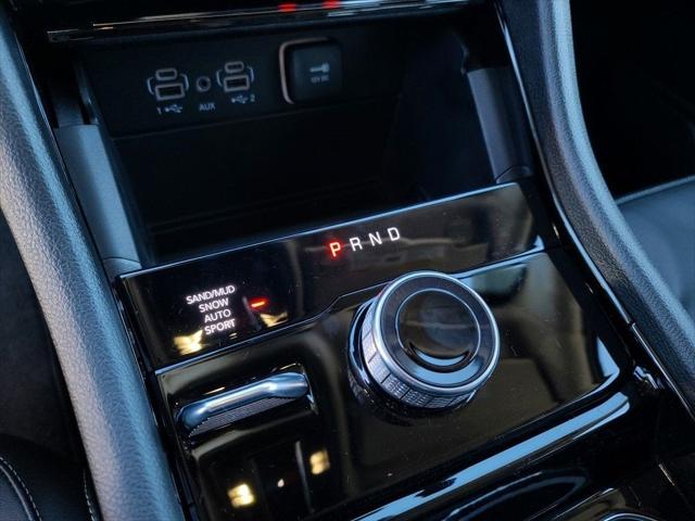 2023 Jeep Grand Cherokee GRAND CHEROKEE LIMITED 4X4
