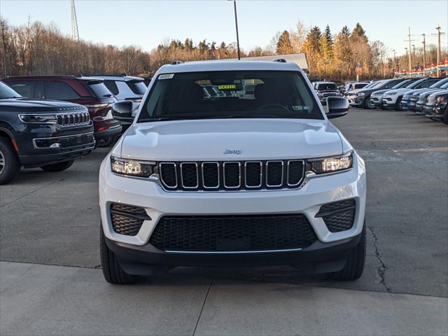 2023 Jeep Grand Cherokee GRAND CHEROKEE LAREDO 4X4