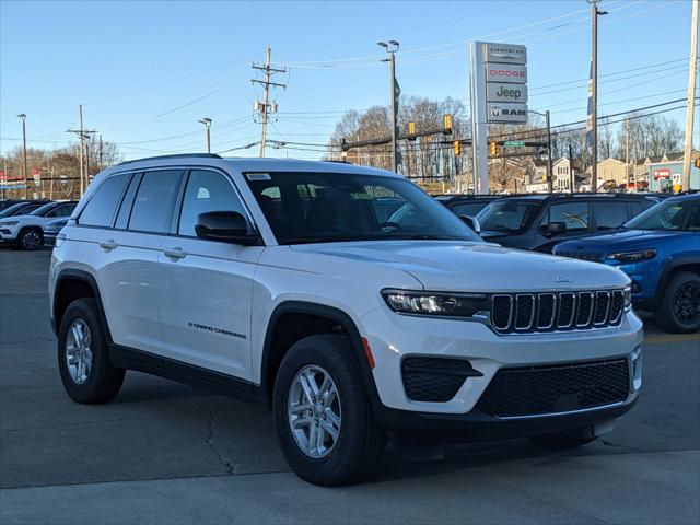 2023 Jeep Grand Cherokee GRAND CHEROKEE LAREDO 4X4
