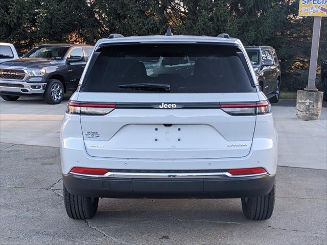 2023 Jeep Grand Cherokee GRAND CHEROKEE LAREDO 4X4