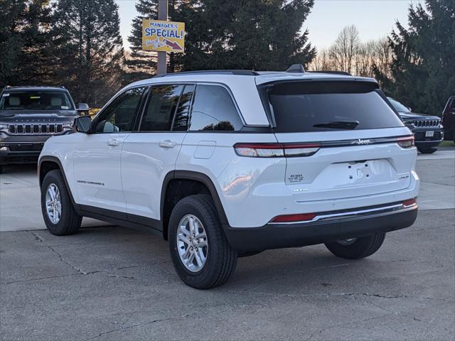 2023 Jeep Grand Cherokee GRAND CHEROKEE LAREDO 4X4