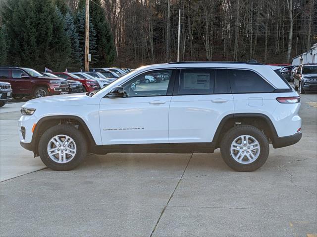 2023 Jeep Grand Cherokee GRAND CHEROKEE LAREDO 4X4