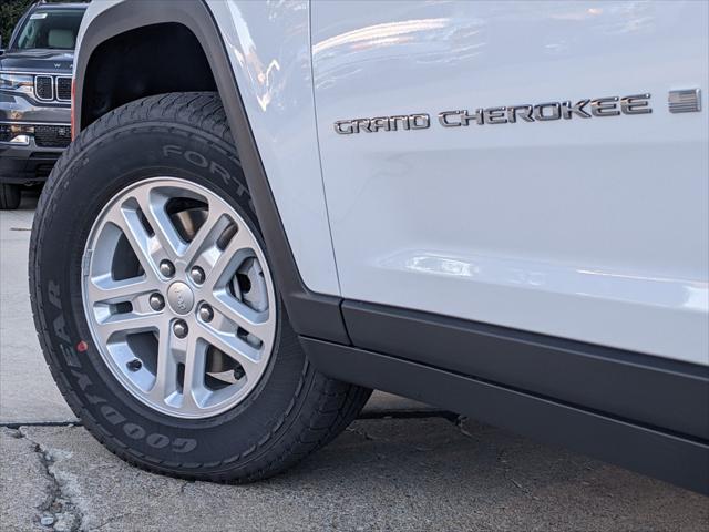2023 Jeep Grand Cherokee GRAND CHEROKEE LAREDO 4X4