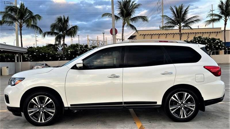 2017 Nissan Pathfinder Platinum