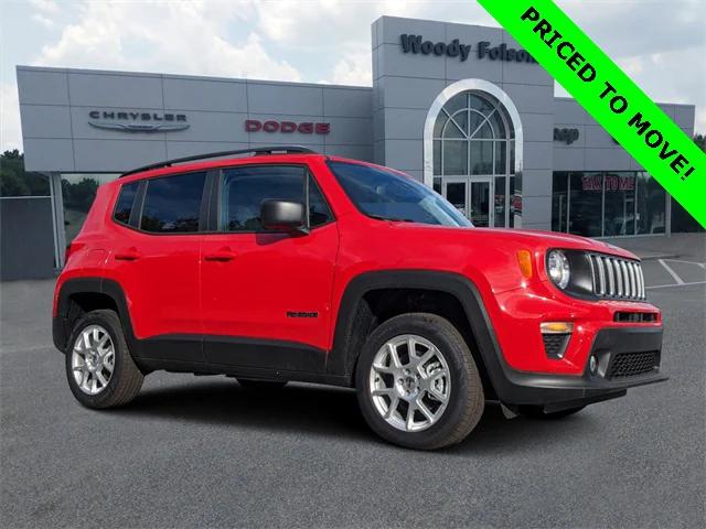 2022 Jeep Renegade RENEGADE LATITUDE 4X4