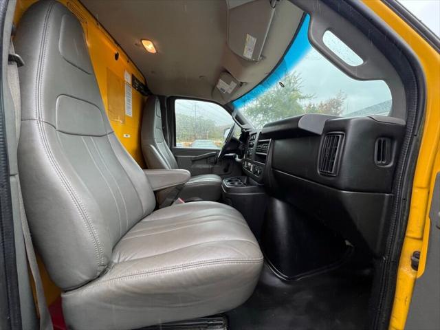 2016 GMC Savana Cutaway 3500