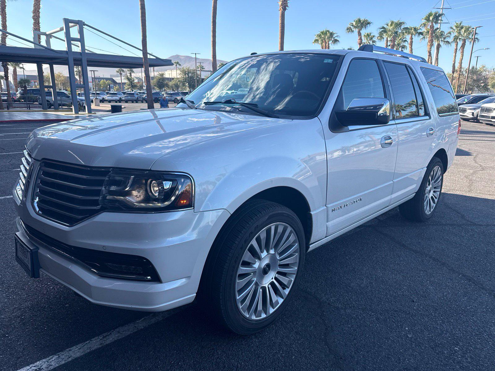 2017 Lincoln Navigator Select