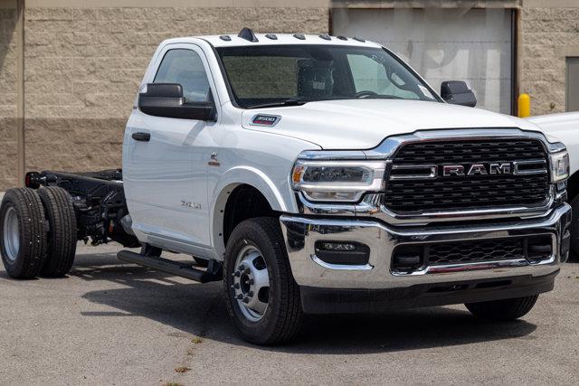 2022 RAM Ram 3500 Chassis Cab RAM 3500 SLT CHASSIS REGULAR CAB 4X2 84 CA