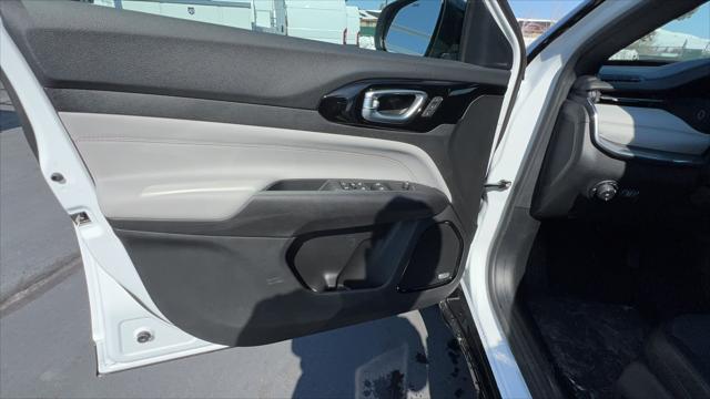 2023 Jeep Compass COMPASS LIMITED 4X4