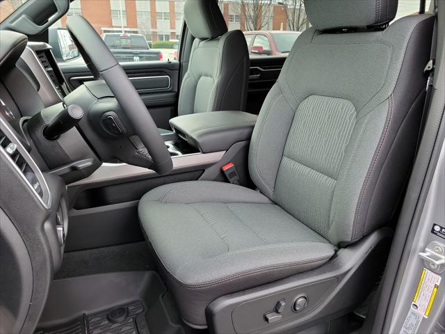 2022 Ram 1500 Big Horn Crew Cab 4x4 57 Box