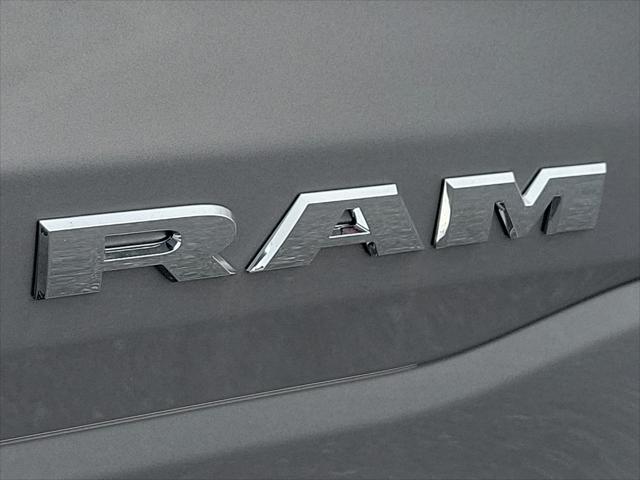 2022 Ram 1500 Big Horn Crew Cab 4x4 57 Box