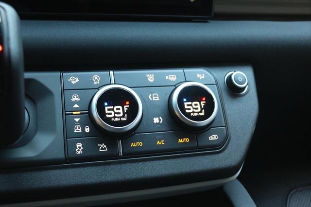 2023 Land Rover Defender X-Dynamic SE