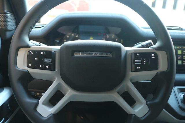 2023 Land Rover Defender X-Dynamic SE