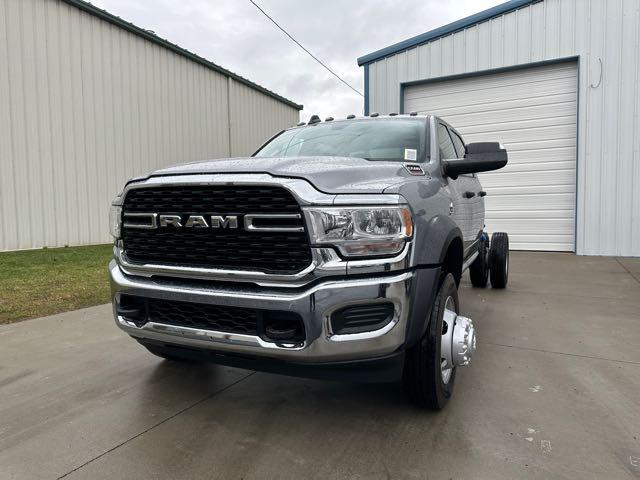 2022 RAM Ram 5500 Chassis Cab RAM 5500 TRADESMAN CHASSIS CREW CAB 4X4 60 CA