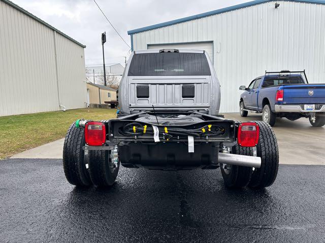 2022 RAM Ram 5500 Chassis Cab RAM 5500 TRADESMAN CHASSIS CREW CAB 4X4 60 CA