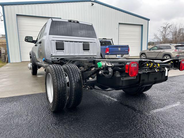 2022 RAM Ram 5500 Chassis Cab RAM 5500 TRADESMAN CHASSIS CREW CAB 4X4 60 CA