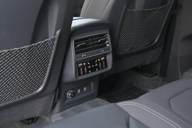 2020 Audi  Q8  Technik 55 TFSI quattro , 多伦多, 五大行Finance估价