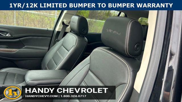 2022 GMC Acadia AWD Denali