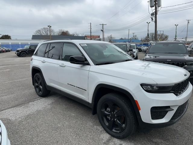 2023 Jeep Grand Cherokee GRAND CHEROKEE ALTITUDE 4X4