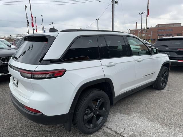 2023 Jeep Grand Cherokee GRAND CHEROKEE ALTITUDE 4X4