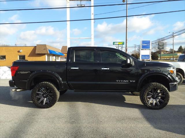 2019 Nissan TITAN SV