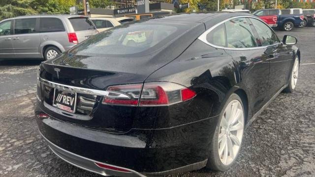 2013 Tesla Model S 4dr Sdn