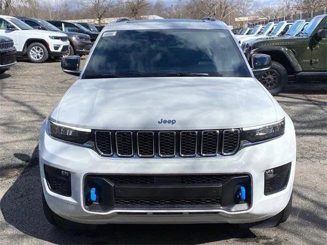 2022 Jeep Grand Cherokee 4xe GRAND CHEROKEE OVERLAND 4xe 2022 Jeep Grand Cherokee 4xe GRAND CHEROKEE OVERLAND 4xe