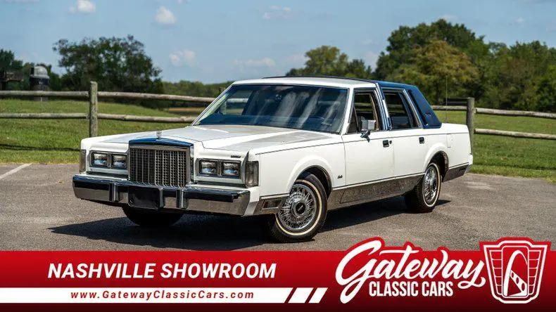 1985 Lincoln Town Car R Mulliner for sale in O Fallon, IL