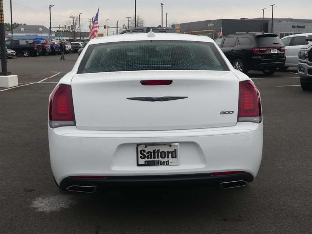 2022 Chrysler Chrysler 300 300 TOURING