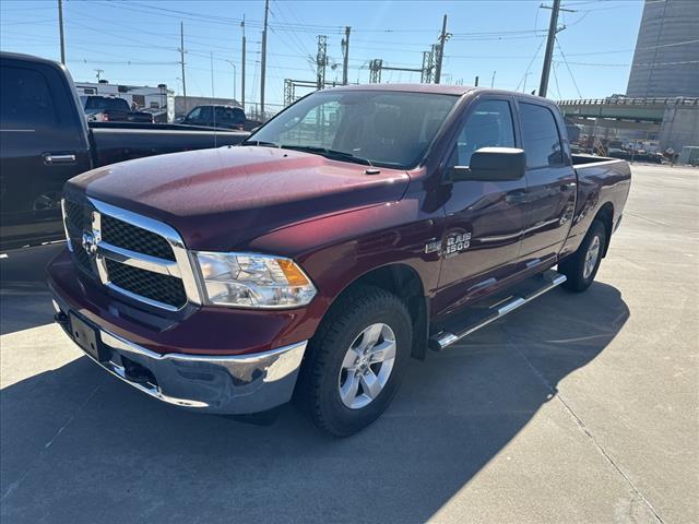 2022 RAM 1500 Classic Tradesman Crew Cab 4x4 64 Box