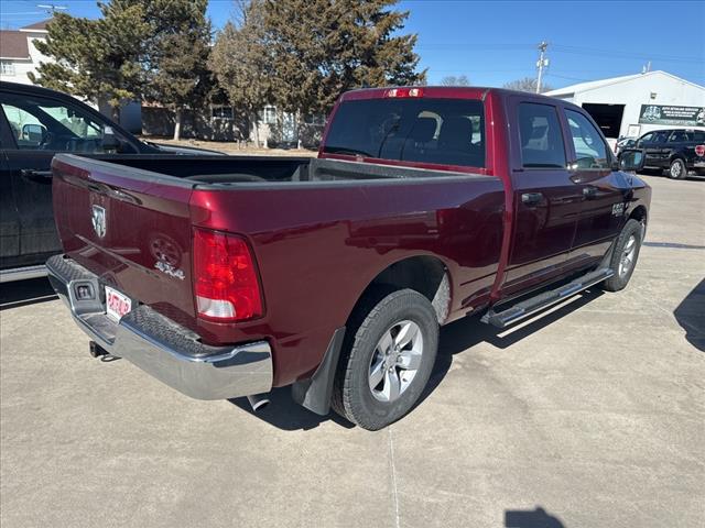 2022 RAM 1500 Classic Tradesman Crew Cab 4x4 64 Box