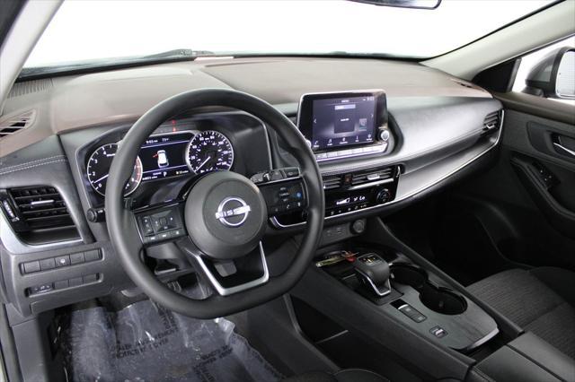 2022 Nissan Rogue SV FWD