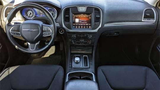 2019 Chrysler 300 Touring