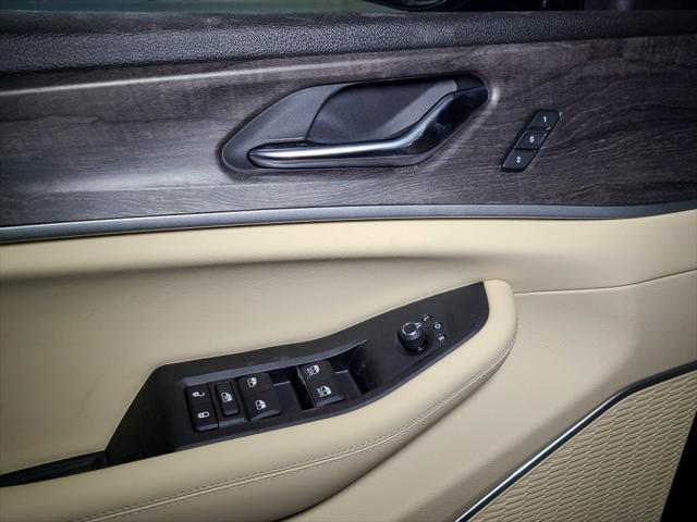 2023 Jeep Grand Cherokee GRAND CHEROKEE L LIMITED 4X4