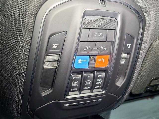 2023 Jeep Grand Cherokee GRAND CHEROKEE L LIMITED 4X4