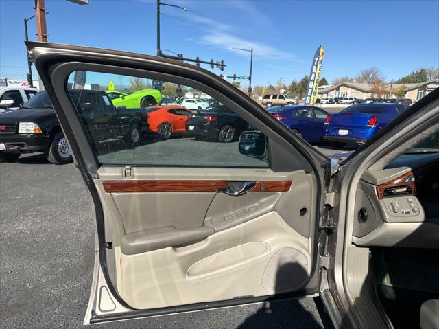 2003 Cadillac DeVille Base 4dr Sedan
