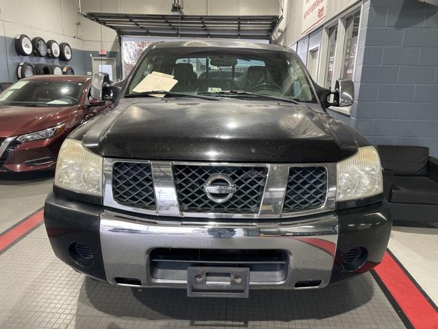 2004 Nissan Titan SE