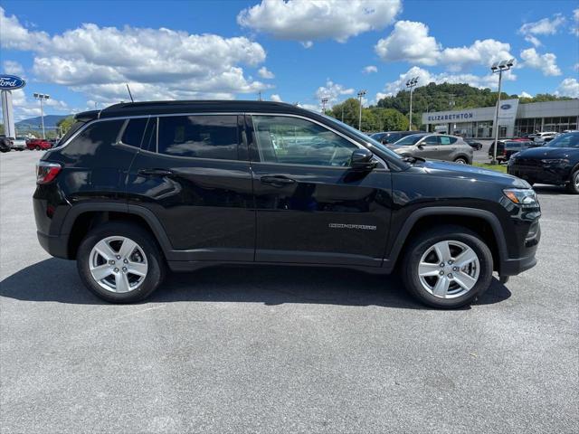 2022 Jeep Compass COMPASS LATITUDE 4X4