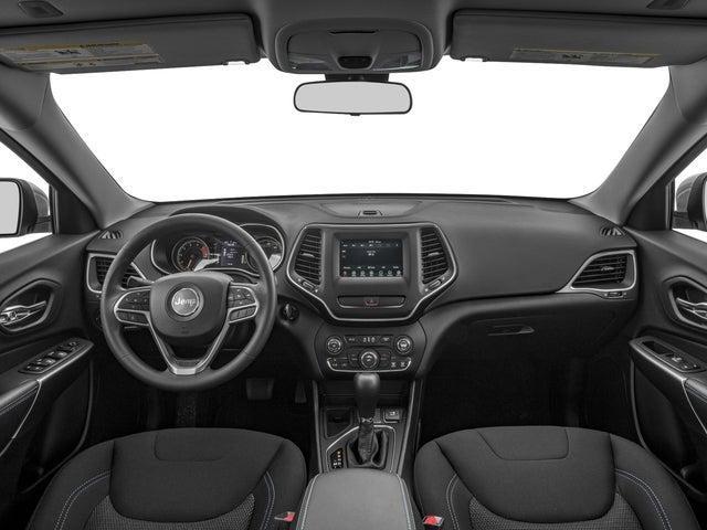 2019 Jeep Cherokee photo 8 of 15