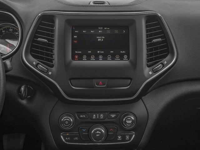 2019 Jeep Cherokee photo 10 of 15