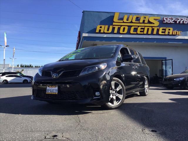 2018 Toyota Sienna SE 8 Passenger for sale in South Gate, CA