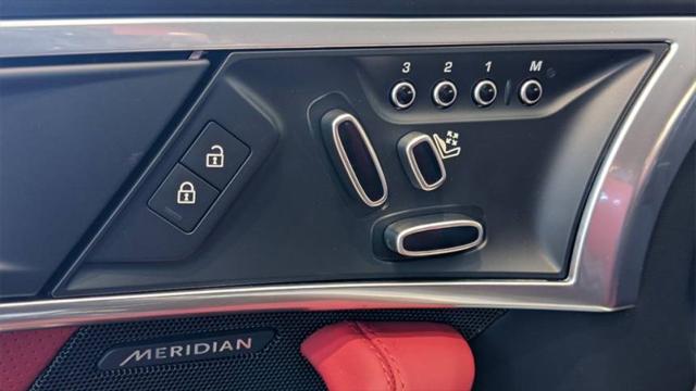 2023 Jaguar F-TYPE R AWD Automatic