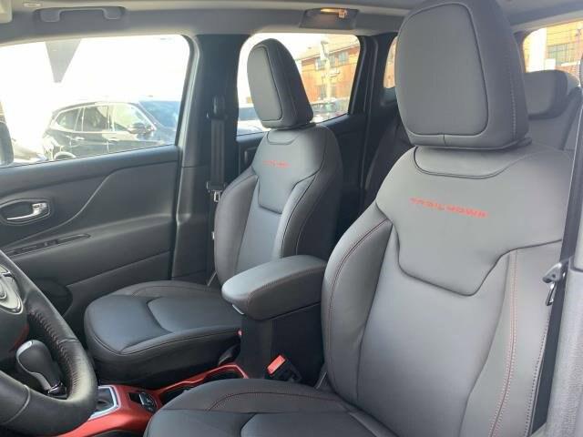 2022 Jeep Renegade RENEGADE TRAILHAWK 4X4