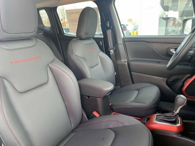 2022 Jeep Renegade RENEGADE TRAILHAWK 4X4