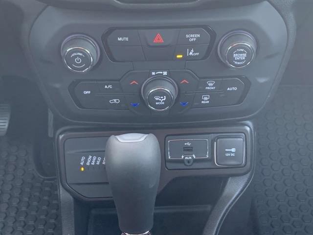2022 Jeep Renegade RENEGADE TRAILHAWK 4X4
