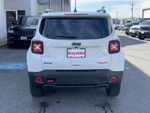 2022 Jeep Renegade RENEGADE TRAILHAWK 4X4