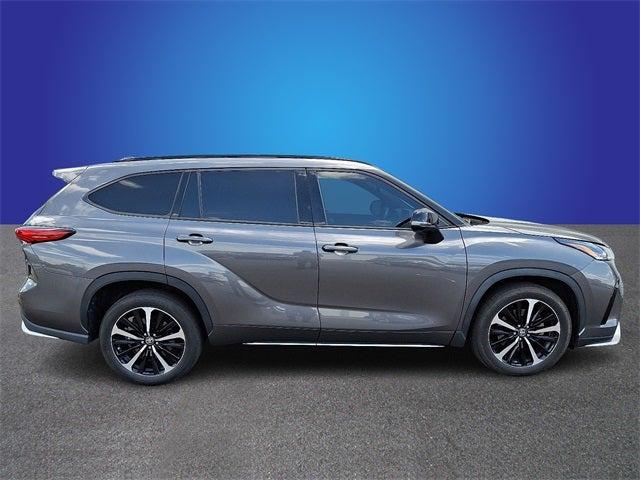 2022 Toyota Highlander XSE